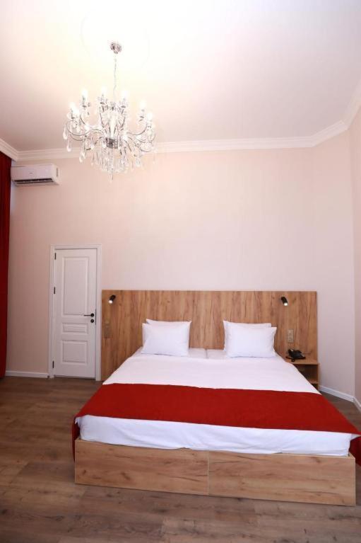 London Hotel And Guest House Баку Экстерьер фото