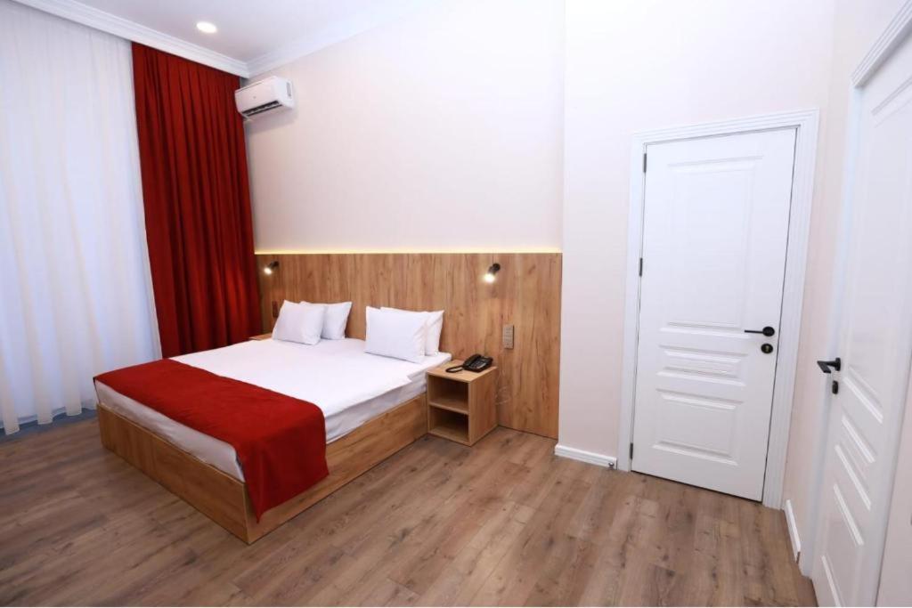 London Hotel And Guest House Баку Экстерьер фото