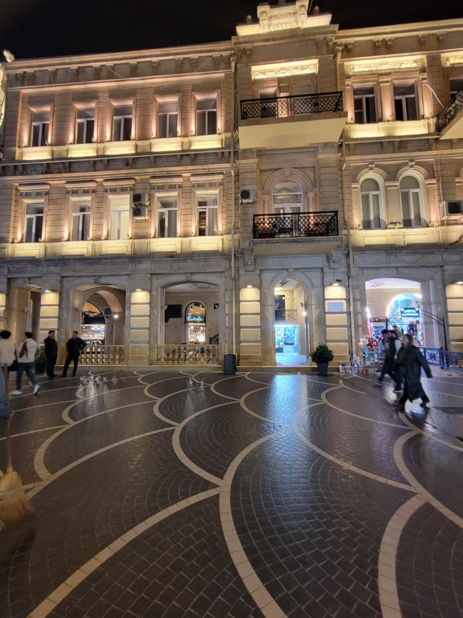 London Hotel And Guest House Баку Экстерьер фото