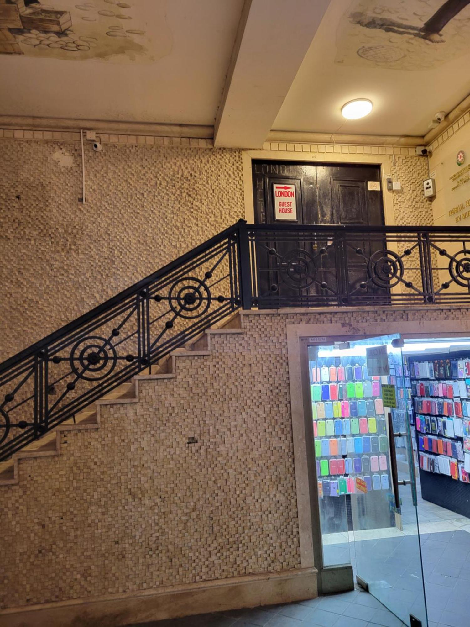 London Hotel And Guest House Баку Экстерьер фото